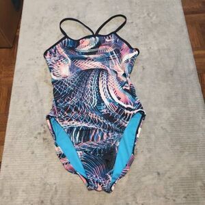 Nike WHIRL CROSSBACK Women's Size 32 6 Racerback Swimsuit Swim One-Piece